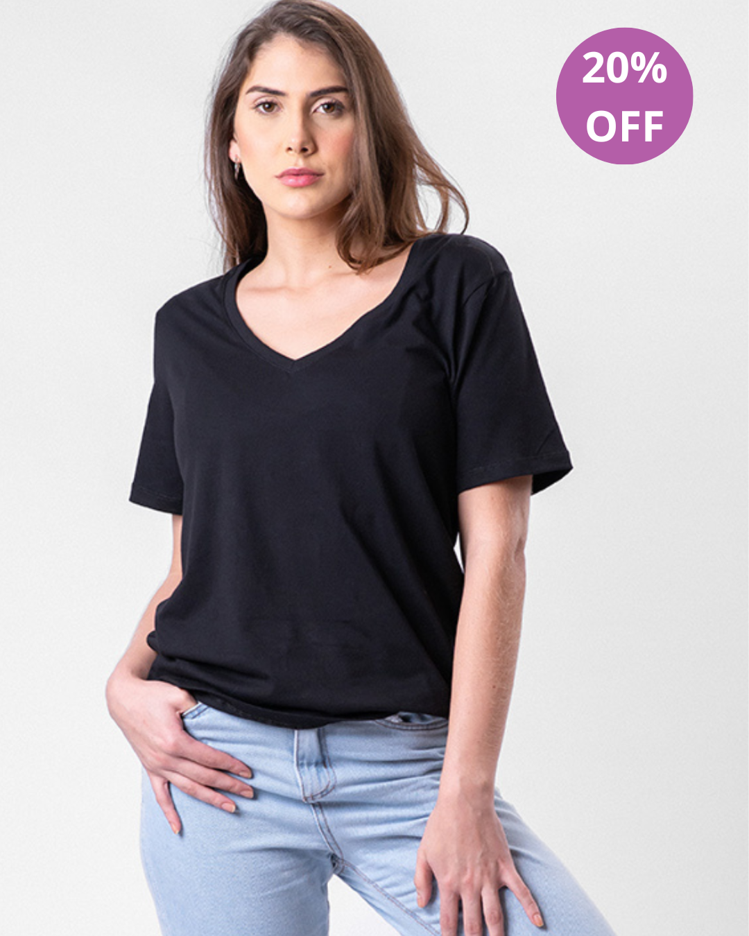 Camiseta de Algodão Premium Gola V Preta