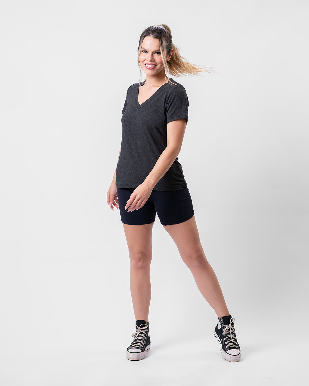 Tech T-Shirt Modal Feminina Gola V Cinza Escuro/Mescla