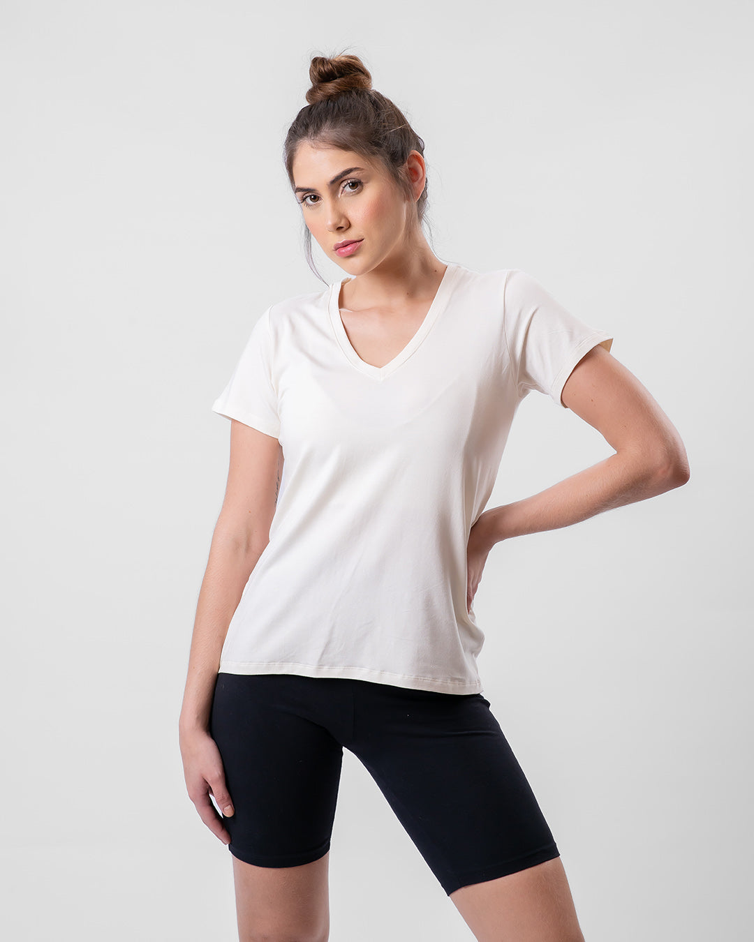 Tech T-Shirt Modal Feminina Gola V Off-White