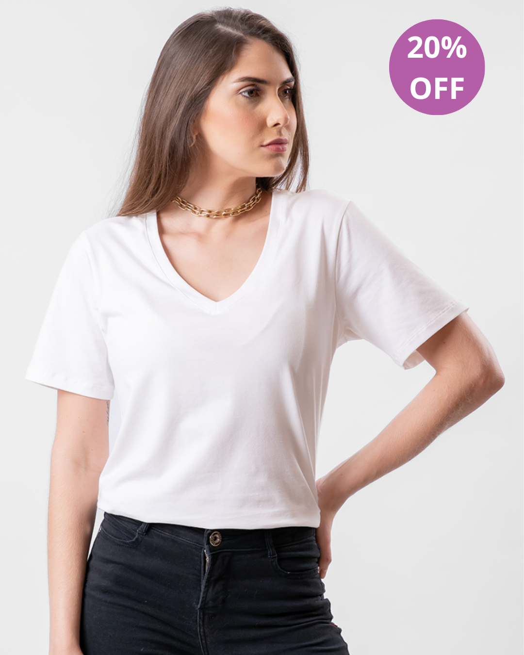 Camiseta de Algodão Premium Gola V Off-White