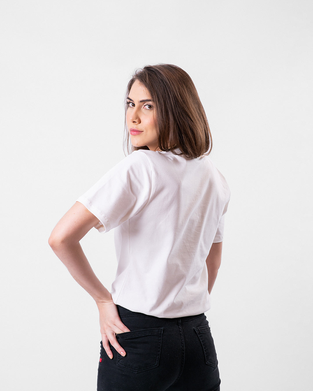 Camiseta de Algodão Premium Gola V Off-White